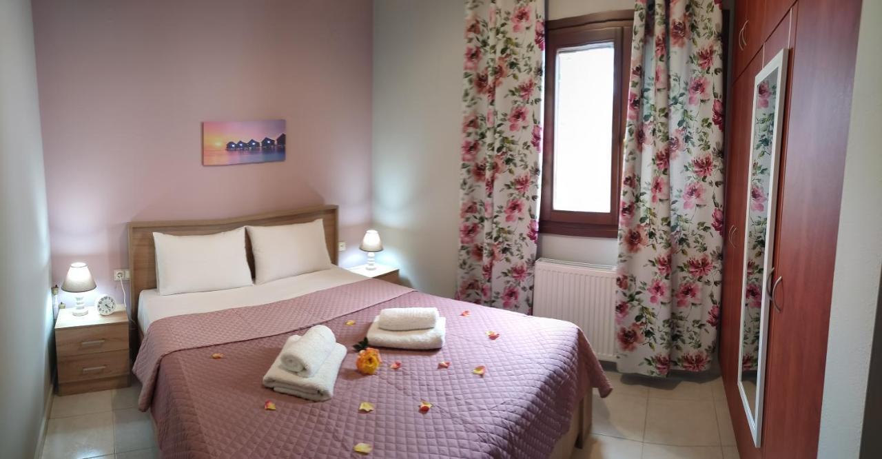 Philoxenia Guest House Makrirrakhi Exterior photo