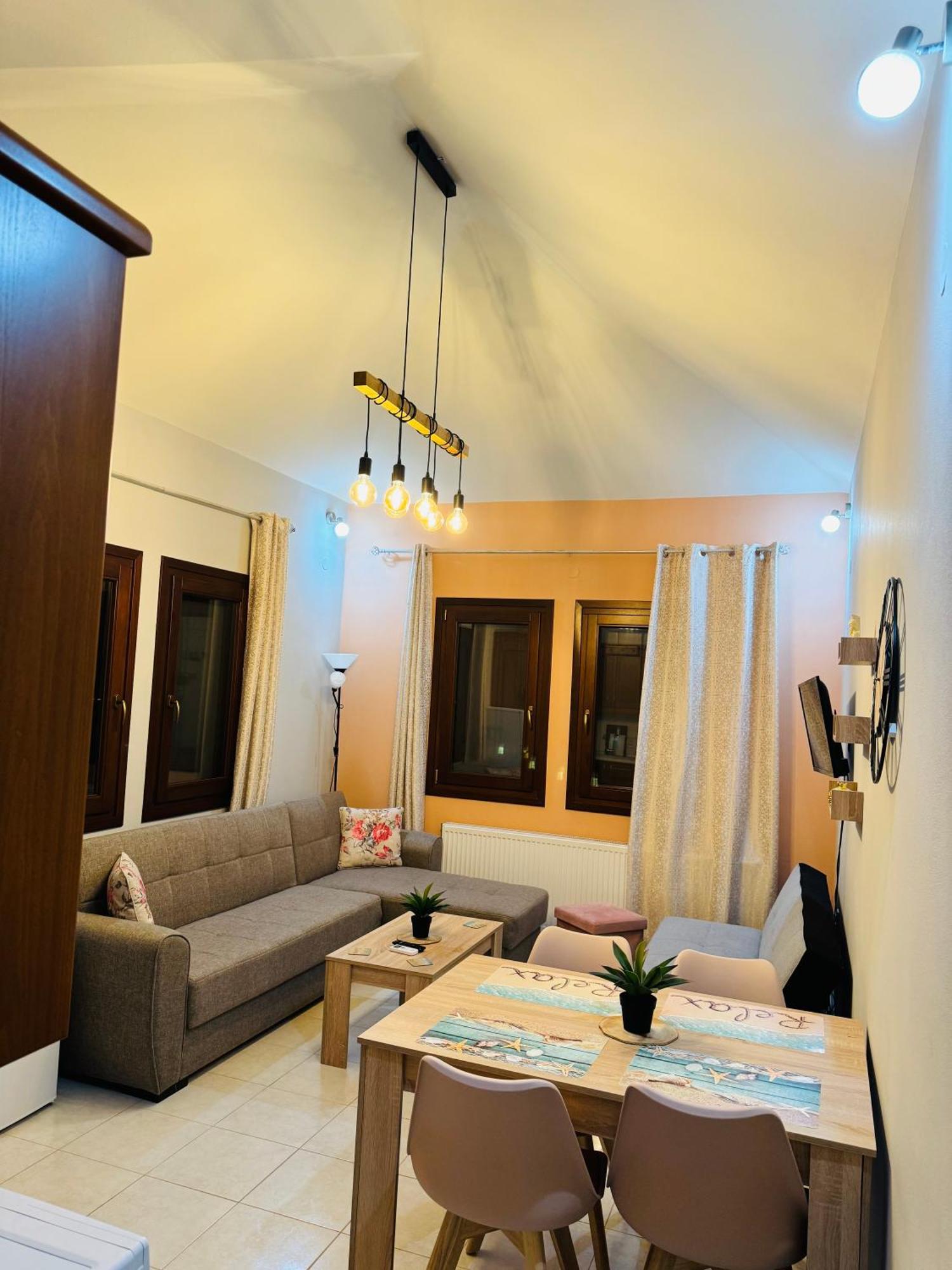 Philoxenia Guest House Makrirrakhi Exterior photo