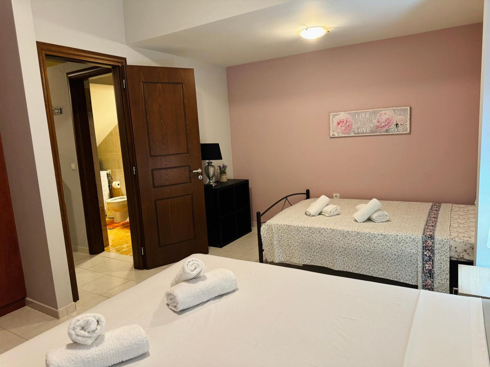 Philoxenia Guest House Makrirrakhi Exterior photo